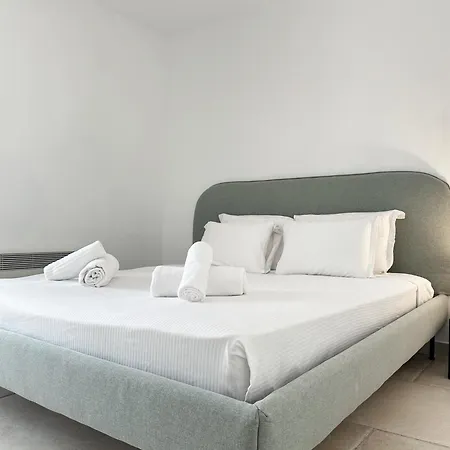 Luxurious 3 Rooms, Pool, Bnbrickeys * Beausoleil